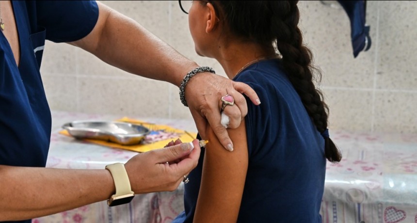 La Provincia avanza en la ciudad de Santa Fe con la vacunación de embarazadas para prevenir bronquiolitis y neumonía en lactantes