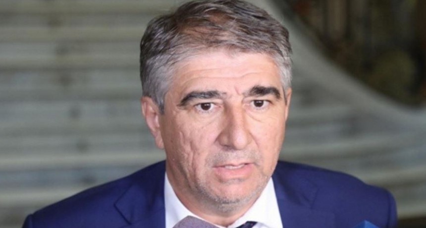 Agredieron y amenazaron al ministro Fabián Bastia a metros de la Casa de Gobierno