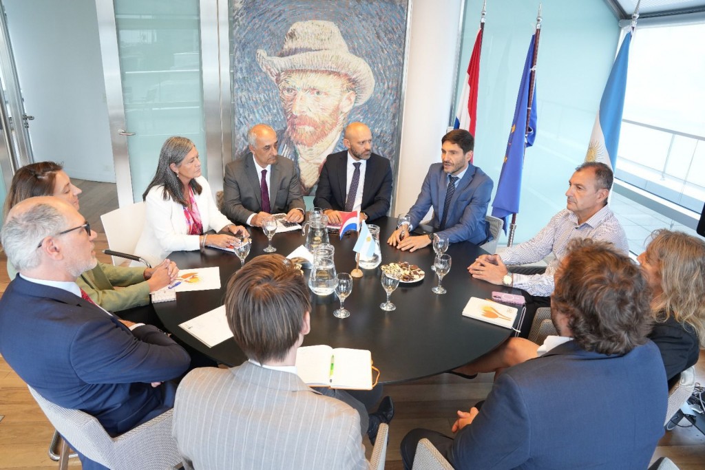 Pullaro y Puccini juegan fuerte: Santa Fe quiere protagonismo en la Hidrov&iacute;a