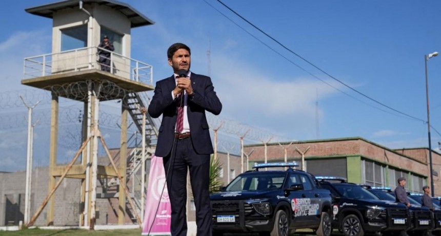 Pullaro a las fuerzas de seguridad: &ldquo;Lograron algo que parec&iacute;a impensado en la provincia y en Argentina, que es reducir los niveles de delito y de violencia&rdquo;