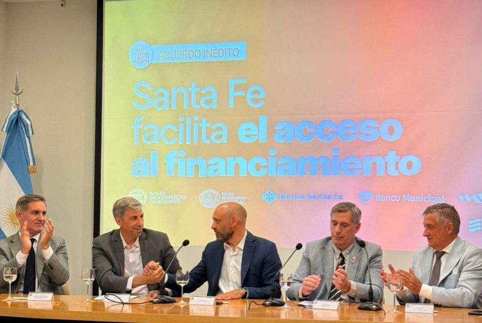 Provincia present&oacute; una herramienta in&eacute;dita para que peque&ntilde;as y medianas empresas accedan a cr&eacute;ditos con tasas m&aacute;s bajas