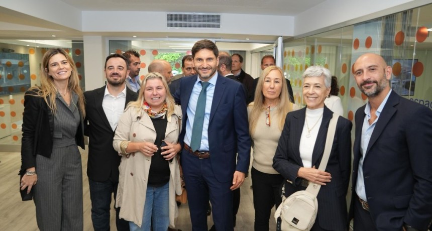 Pullaro inaugur&oacute; una embajada comercial y productiva de Santa Fe en CABA para impulsar negocios y v&iacute;nculos institucionales