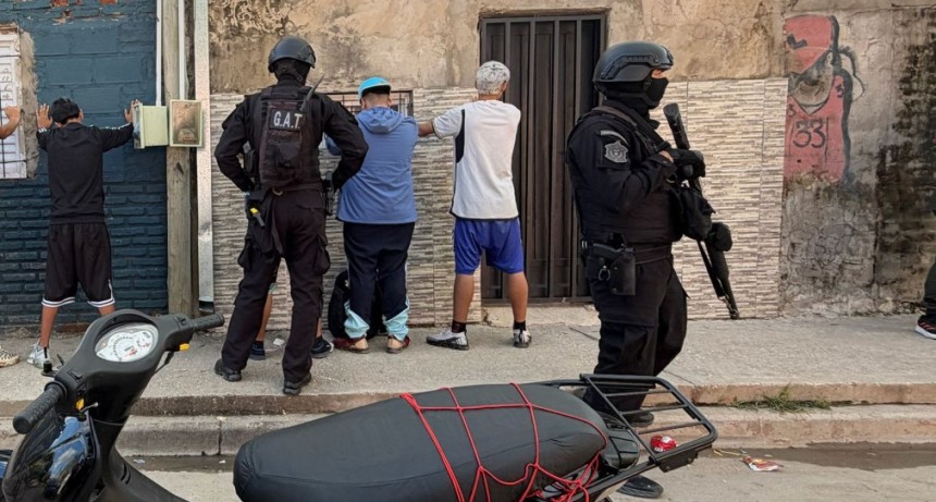 La PDI detuvo a una mujer por microtr&aacute;fico en Santa Fe y secuestr&oacute; drogas, armas y dinero