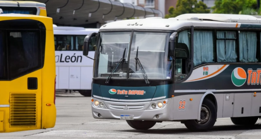 Transporte interurbano: tras el pedido de las empresas por el aumento del combustible, habr&aacute; actualizaci&oacute;n del boleto