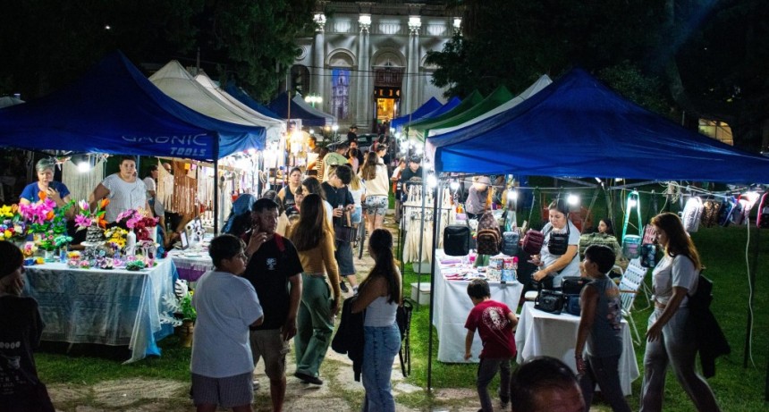 M&aacute;s de 200 feriantes participaron de la Feria Municipal de Mujeres Emprendedoras en Santo Tom&eacute; 
