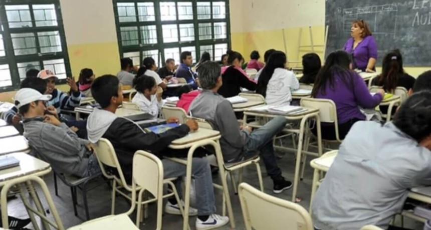 Asistencia Perfecta: m&aacute;s de 66 mil docentes, directivos, secretarios, preceptores y asistentes escolares cobran el incentivo mensual de marzo