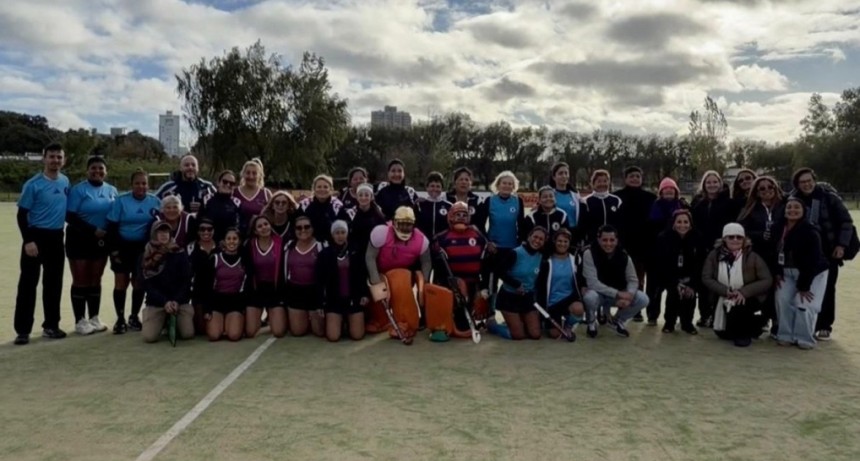 M&aacute;s de 250 jugadoras participan de la Copa Gobierno de Santa Fe de Mamis Hockey