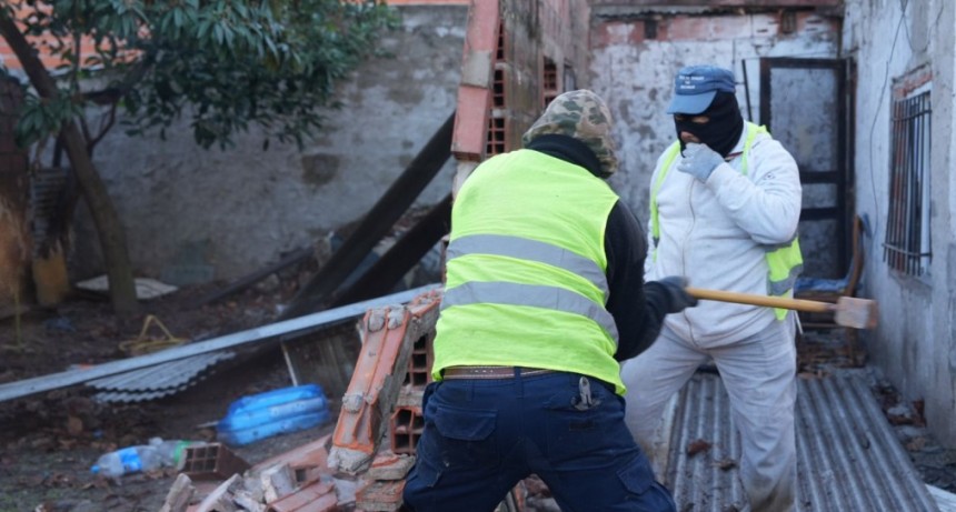 Con 3 nuevos derribos en Rosario, ya se inactivaron 129 b&uacute;nkeres desde que la gesti&oacute;n Pullaro puso en marcha la Ley de Microtr&aacute;fico