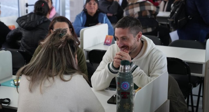 Provincia reuni&oacute; a instituciones que brindan asistencia social y empresas para formar una red m&aacute;s eficiente