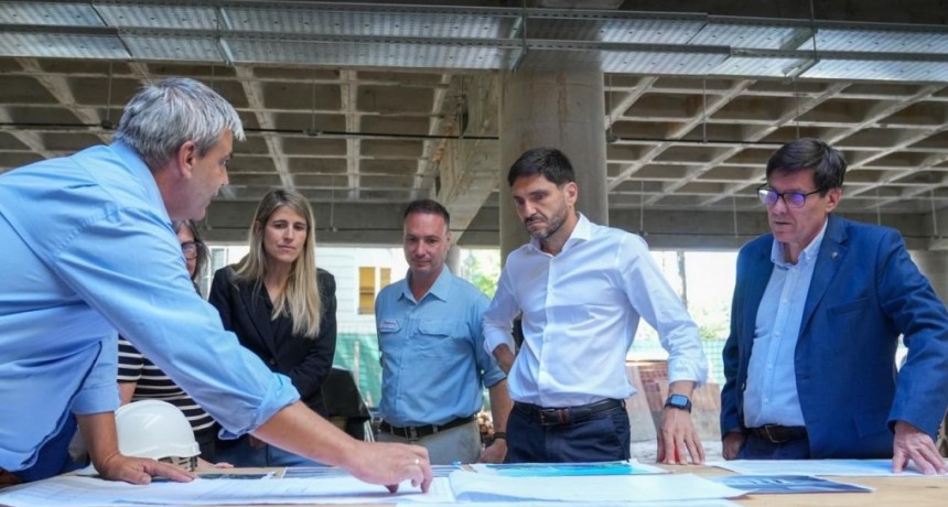 Pullaro recorrió la obra del Instituto Superior N° 8 “Almirante Guillermo Brown”, edificio que será clave en la formación docente