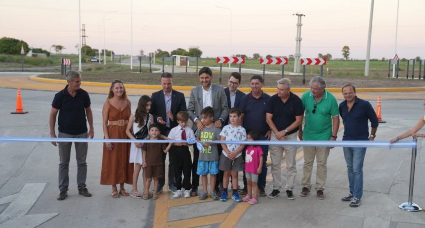 Una obra clave para la seguridad vial: Pullaro inauguró la rotonda en el cruce de las rutas provinciales Nº 70 y 68-S en Humboldt
