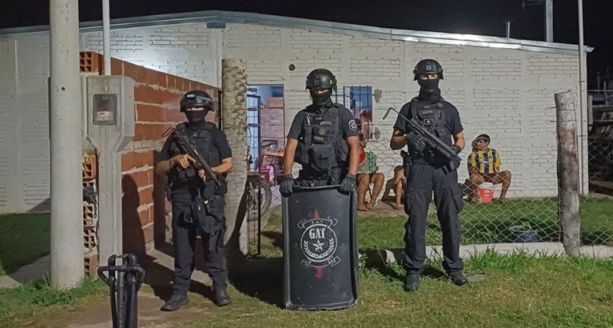 Golpe al microtr&aacute;fico en San Javier: la PDI detuvo a 15 personas en once allanamientos