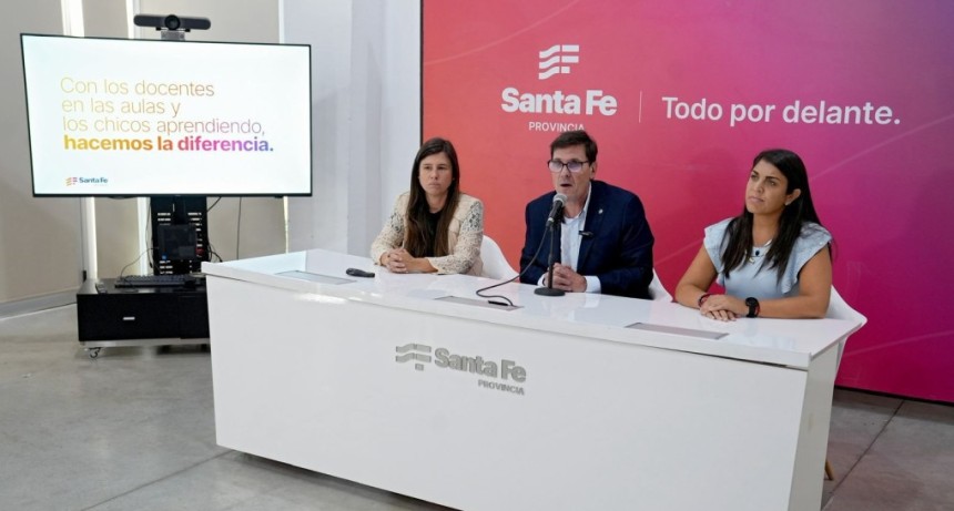 Recibos de sueldo en mano, Provincia mostr&oacute; c&oacute;mo impact&oacute; el aumento en el sector docente: &ldquo;Cumplimos nuestra palabra&rdquo;