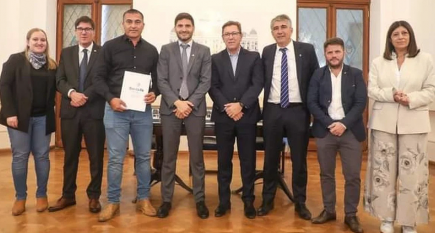 Borla participó del lanzamiento del programa Mil Aulas