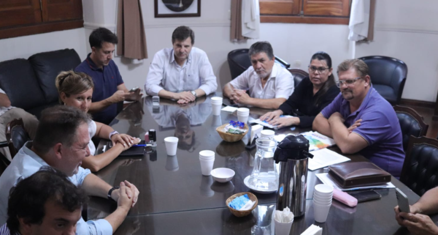 Hubo acuerdo en la paritaria municipal y los trabajadores percibir&aacute;n una suba acumulativa del 19,3 % hasta mayo