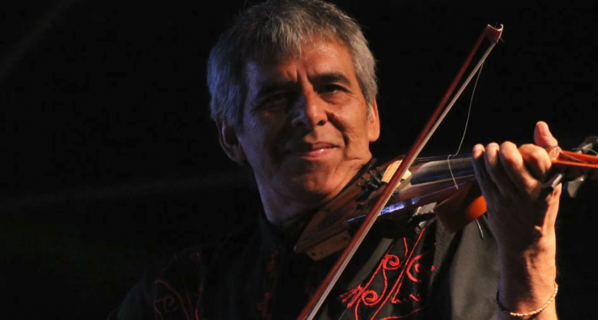 Peteco Carabajal actuará este domingo en Santo Tomé