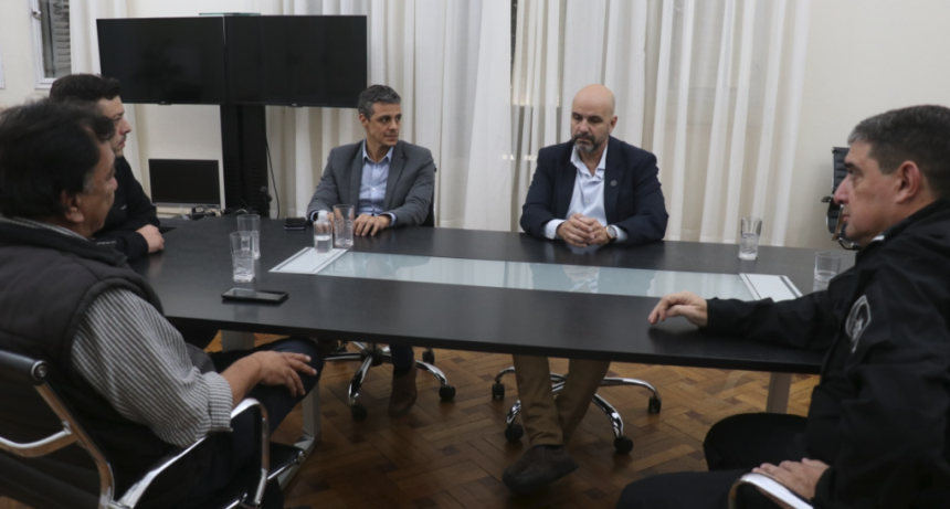 Brilloni se reunió con taxistas autoconvocados de la ciudad de Santa Fe