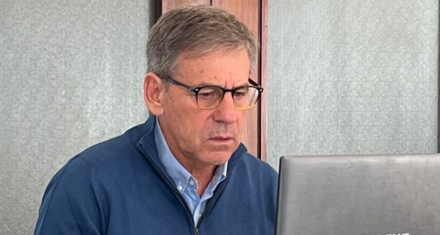 Jatón expuso sobre la implementación del Pacto por el Futuro en Santa Fe Capital