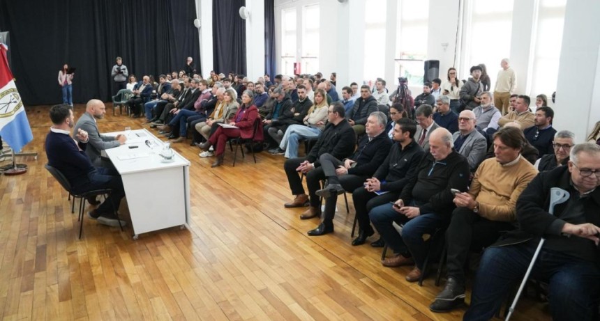 Santa Fe impulsa una agenda para hacer m&aacute;s competitivo el transporte de cargas con innovaci&oacute;n y transici&oacute;n energ&eacute;tica