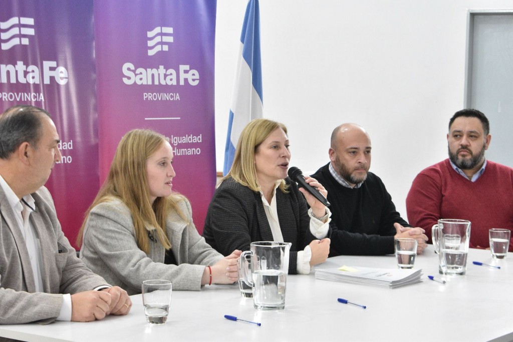 Provincia firmó convenios por aportes de $ 58 millones a instituciones de la sociedad civil