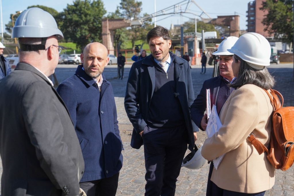 Pullaro: “Tenemos un plan productivo en defensa del campo, de la industria y de logística en puertos y aeropuertos”