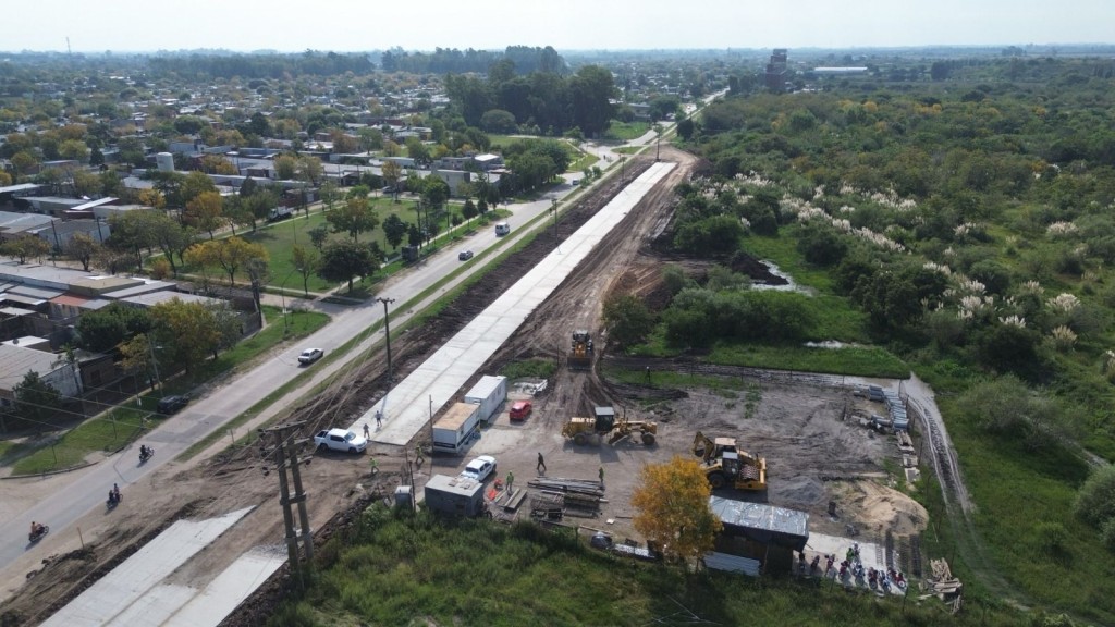 Acuerdo Capital: la pavimentación de calle Larrea y avenida Peñaloza entra en la etapa final