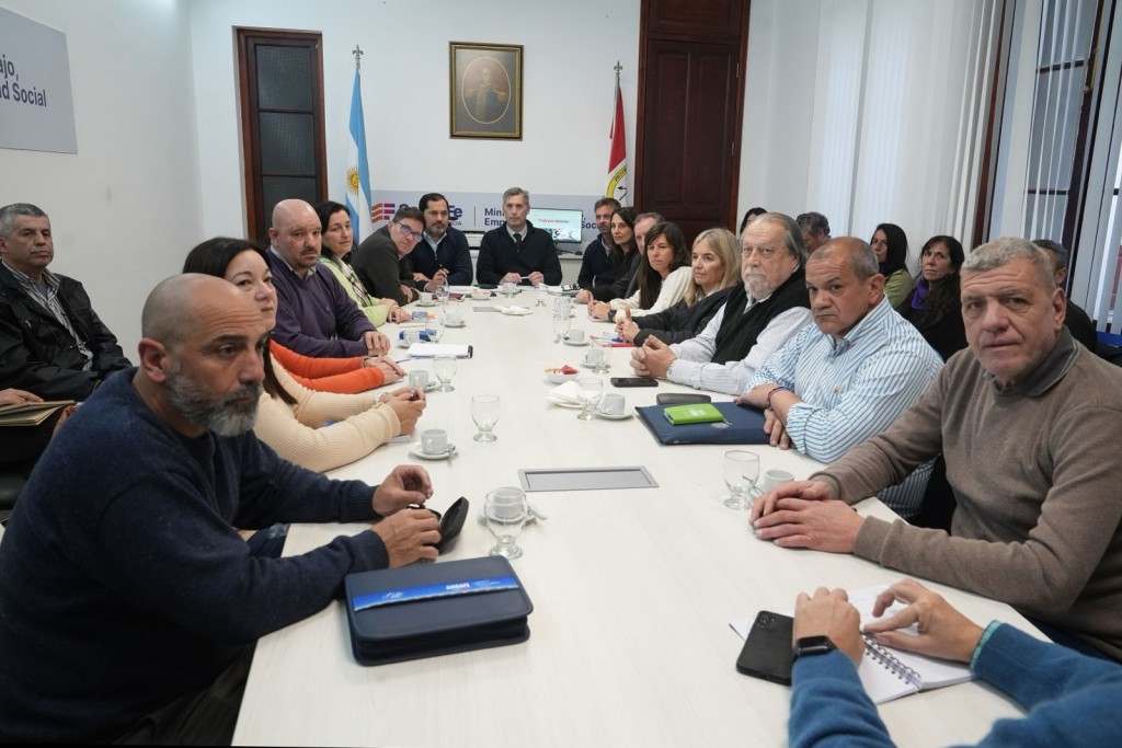 Paritaria docente: el Gobierno ofreció un aumento semestral del 7 % semestral, con mínimos garantizados