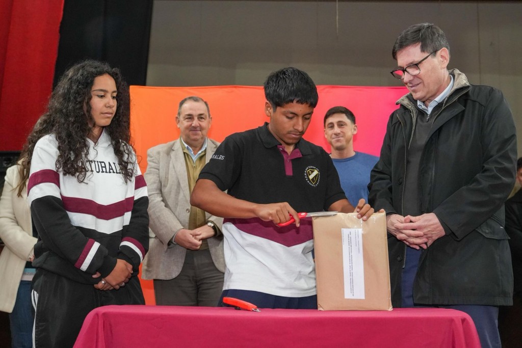 Abre Escuela: Nueve ofertas para la puesta en valor del “Colegio Nacional Simón de Iriondo” de Santa Fe